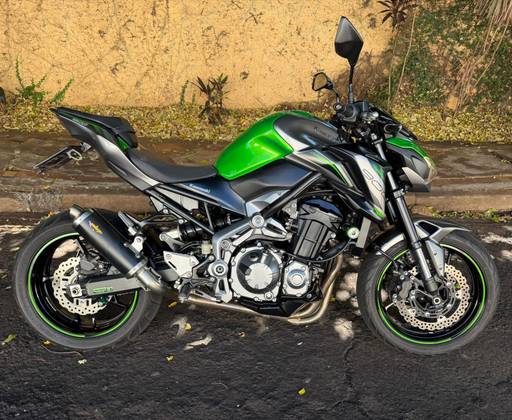 KAWASAKI Z900 KAWASAKI Z900